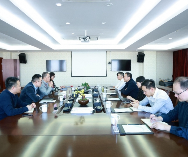 嘉興經(jīng)濟(jì)技術(shù)開發(fā)區(qū)管委會錢慧副主任率隊(duì)來訪